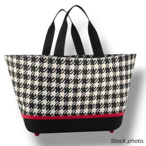 LIKE NEW Reisenthel Shopping Basket In Houndstooth